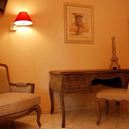 Hotel Les Mazets Des Roches Tarascon Zimmer foto