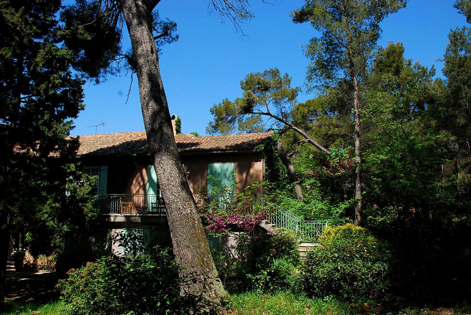 Hotel Les Mazets Des Roches Tarascon Exterior foto