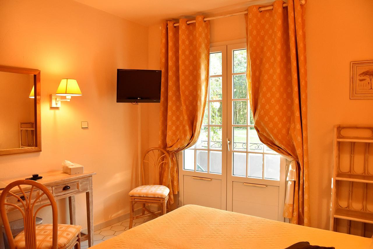 Hotel Les Mazets Des Roches Tarascon Exterior foto