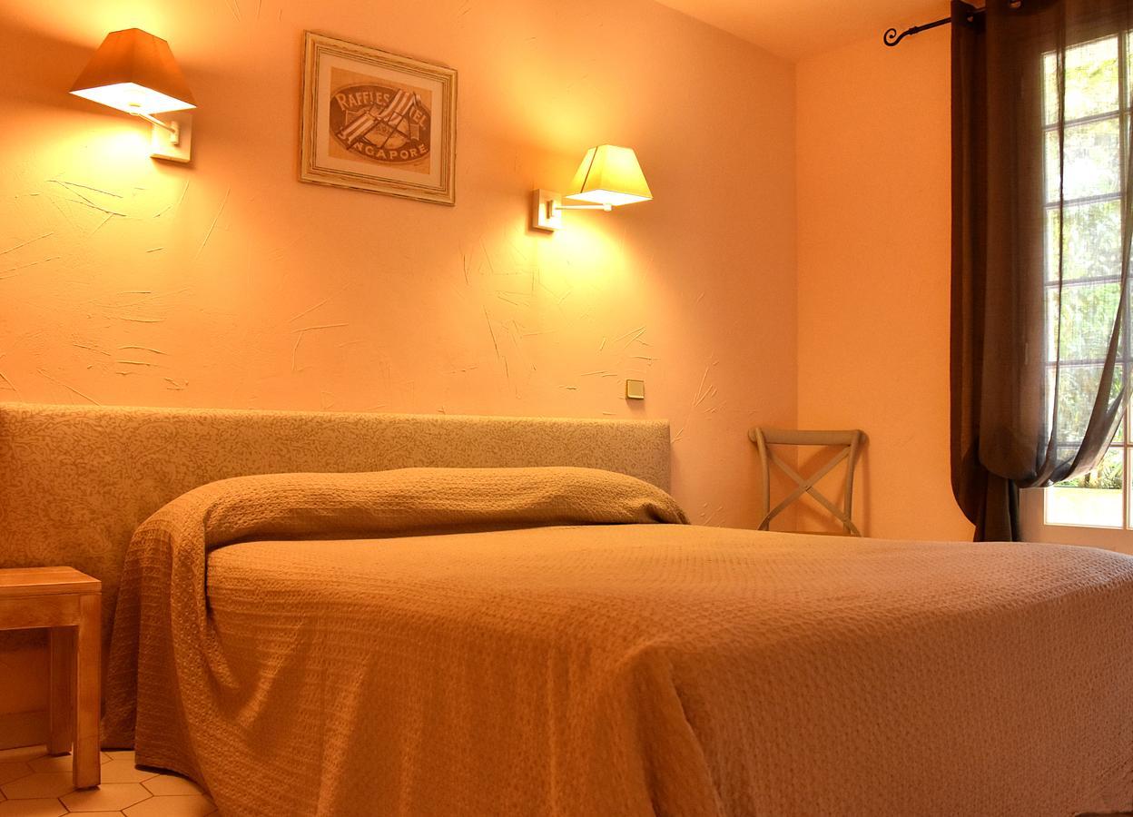 Hotel Les Mazets Des Roches Tarascon Exterior foto