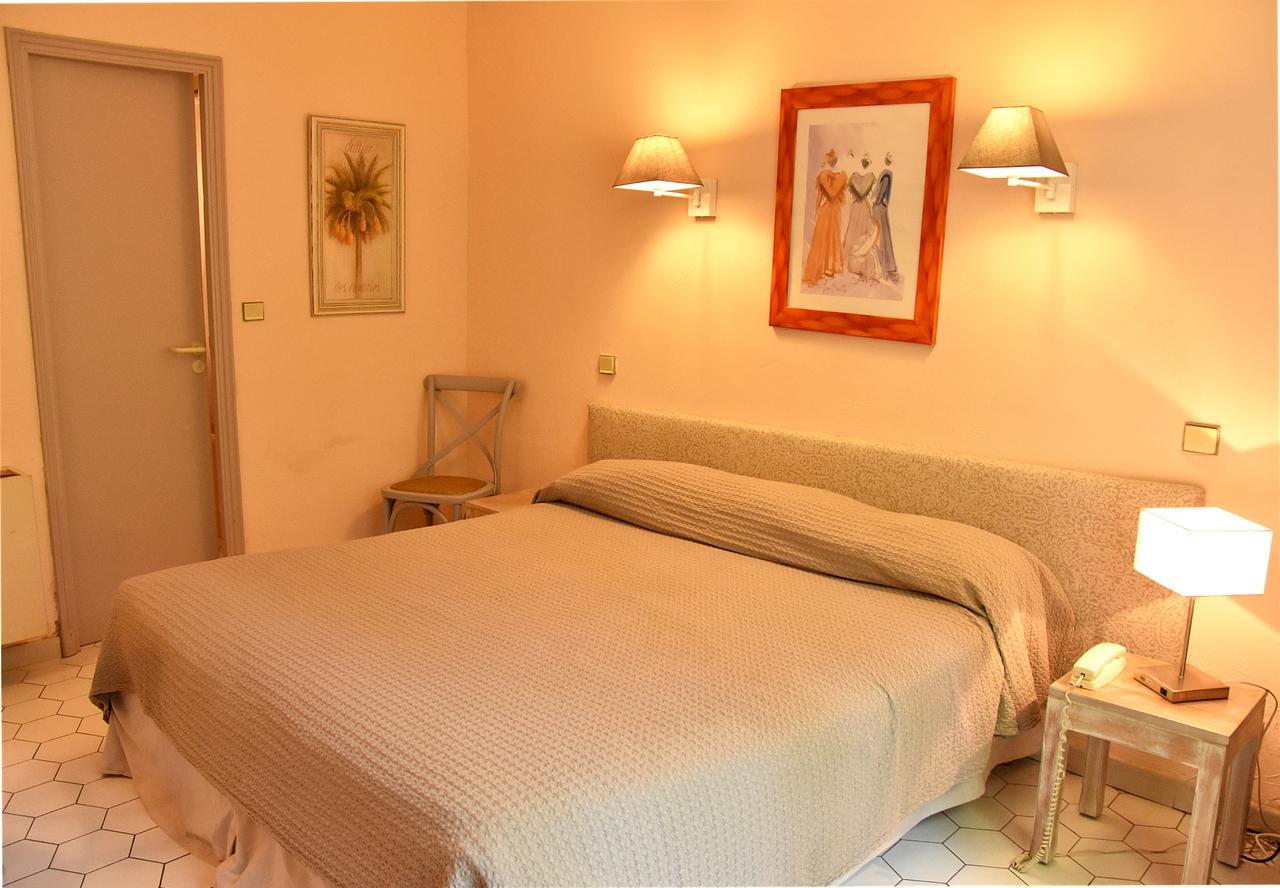 Hotel Les Mazets Des Roches Tarascon Exterior foto